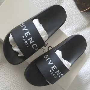 Givenchy rubber slides